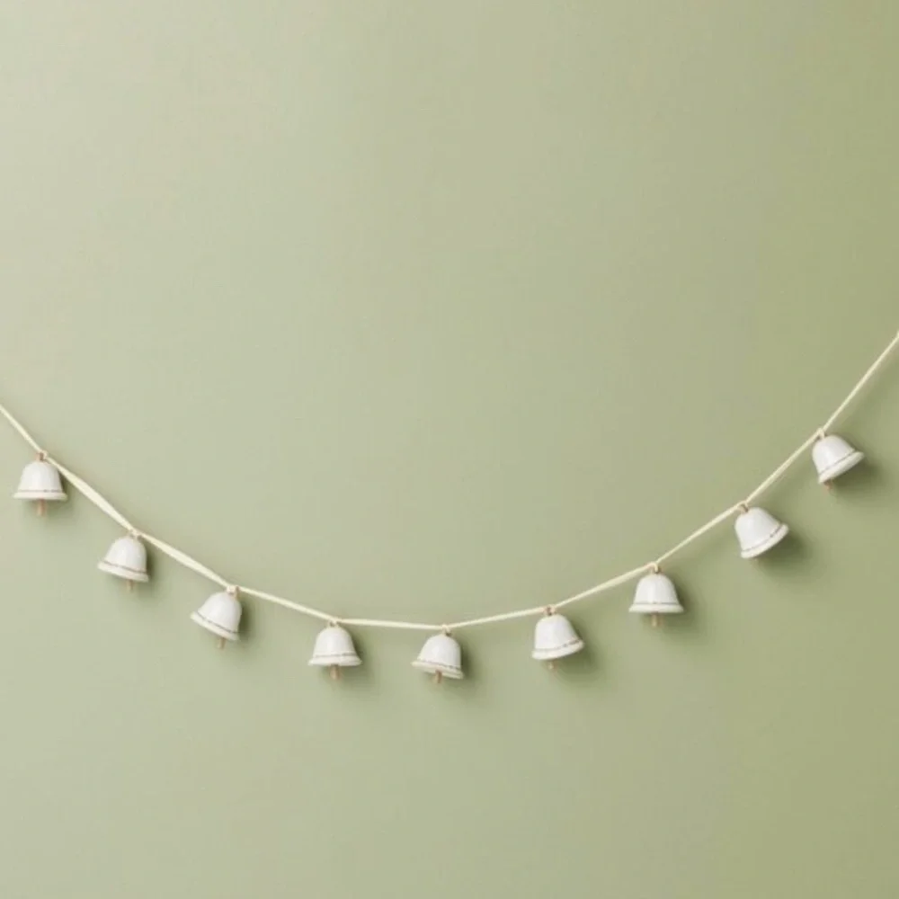 HEARTH & HAND NWT decorative ceramic bell Christmas garland -3.75’